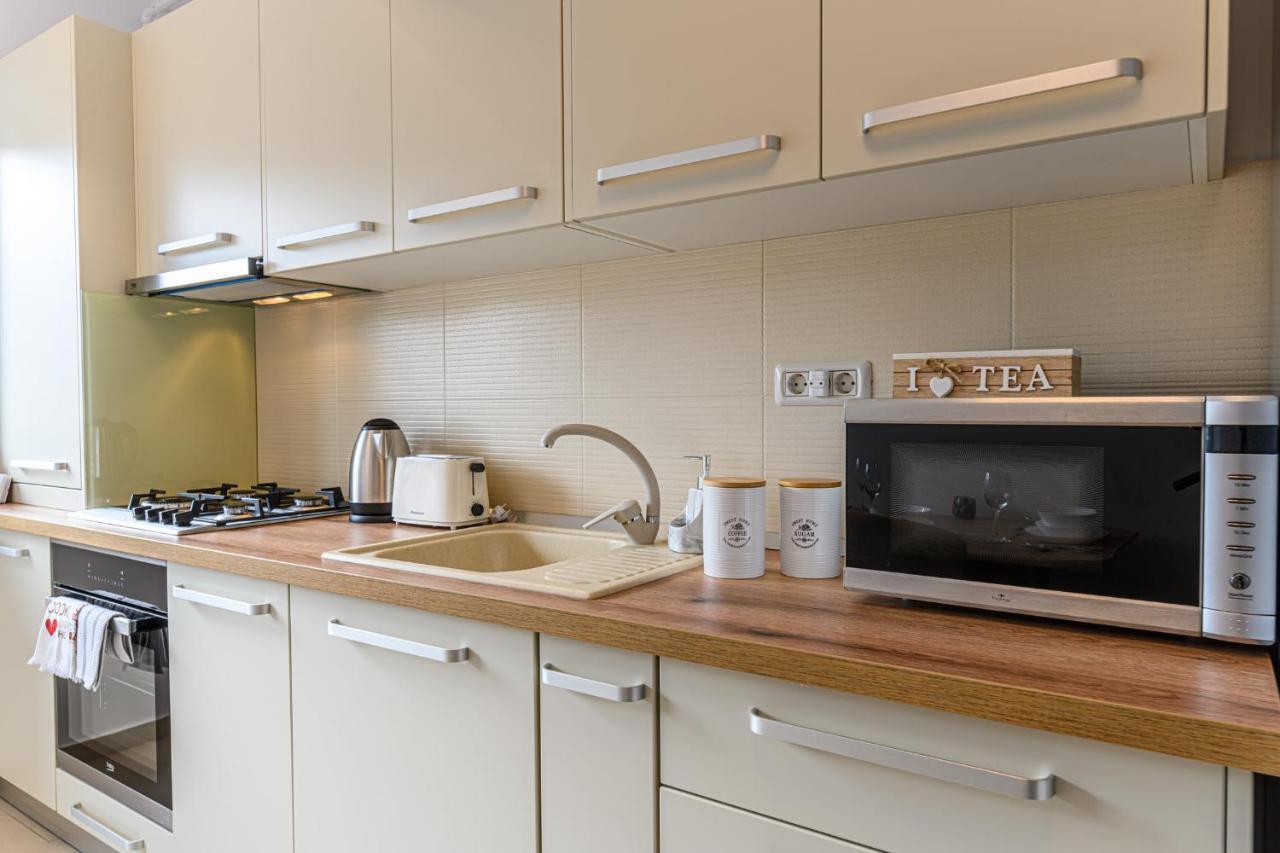 Zen Apartments Брашов Екстериор снимка