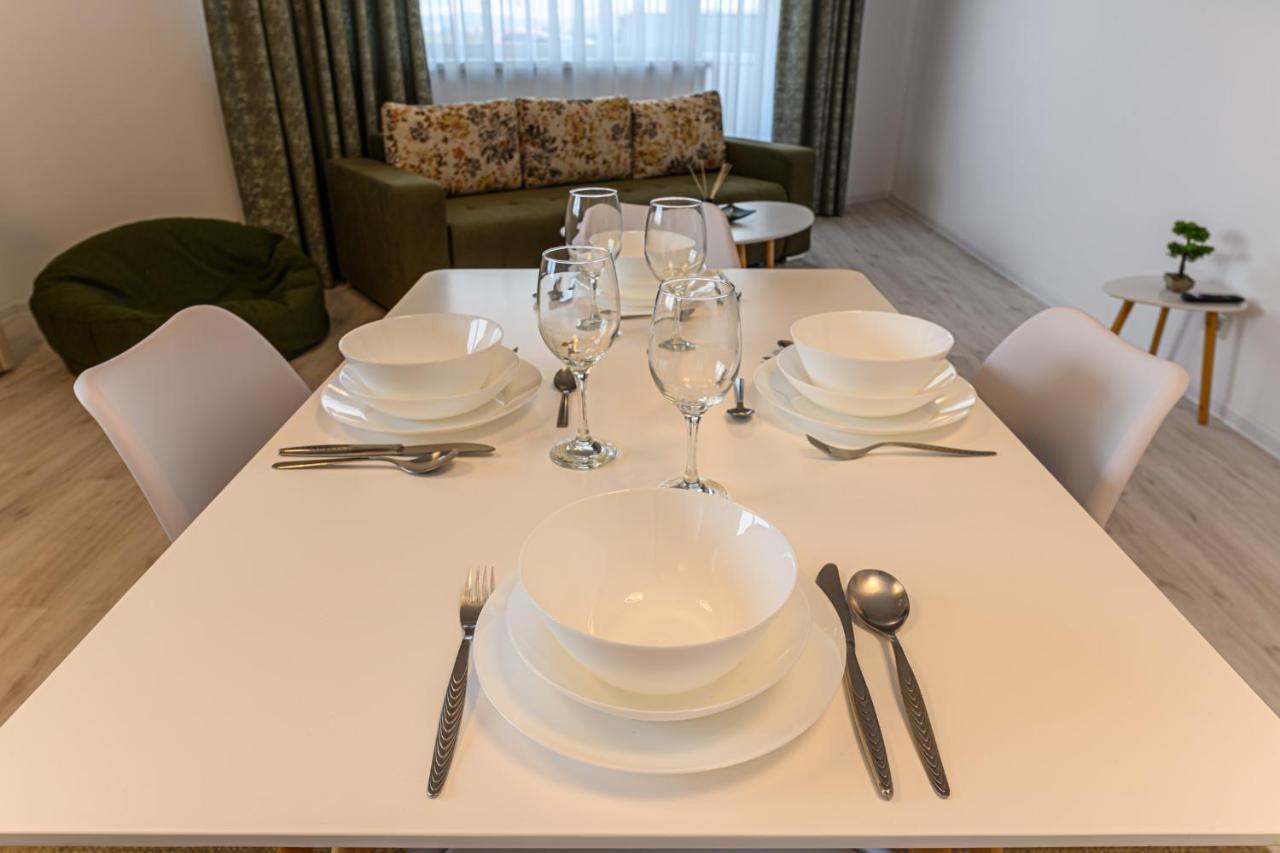 Zen Apartments Брашов Екстериор снимка
