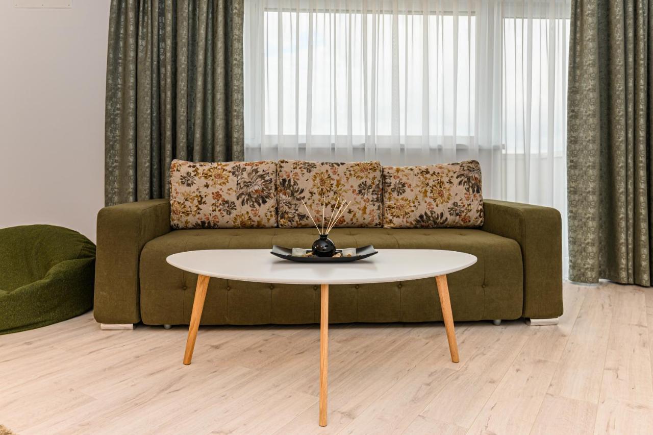 Zen Apartments Брашов Екстериор снимка