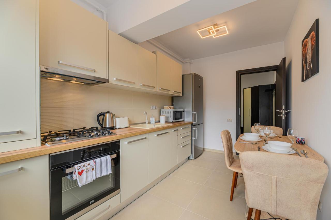 Zen Apartments Брашов Екстериор снимка